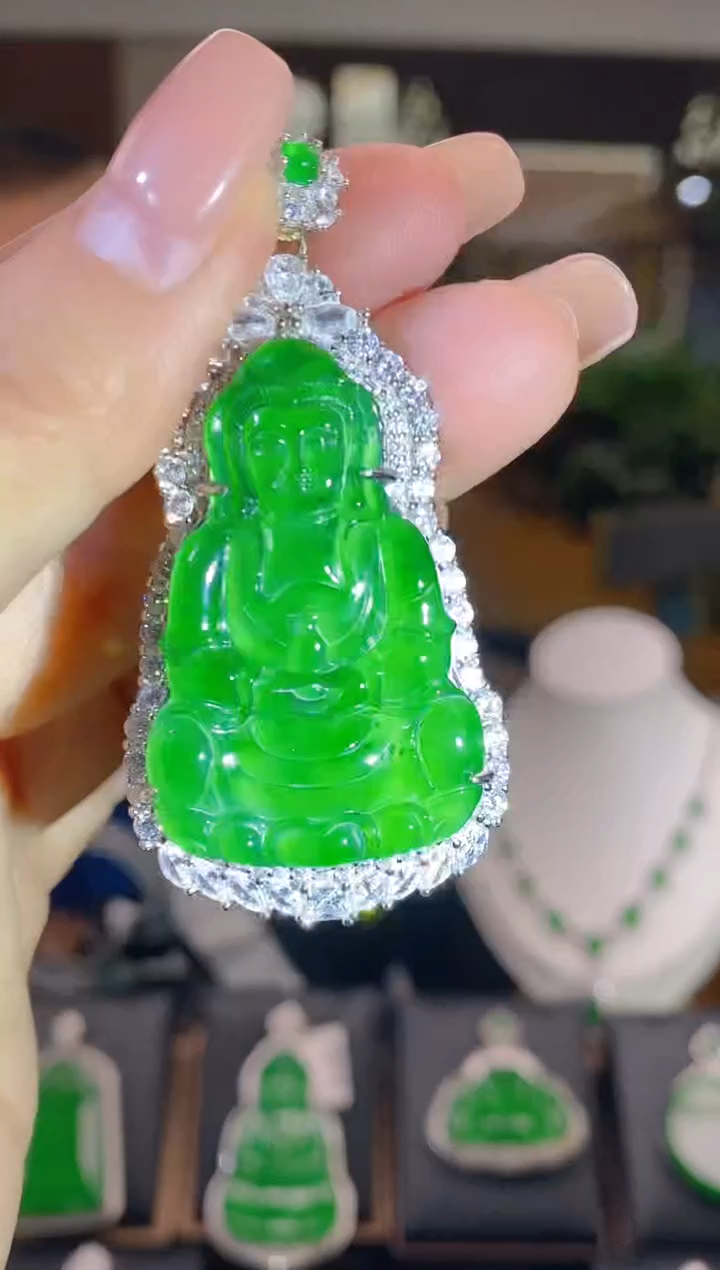 【闪购商品】翡翠吊坠(不含链)未镶嵌翡翠吊坠
