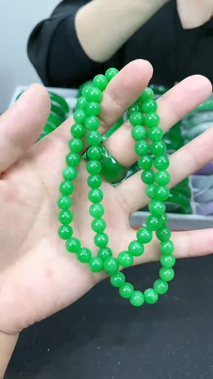 【闪购商品】翡翠颈饰未镶嵌s53 正阳绿妈妈链 卡8mm