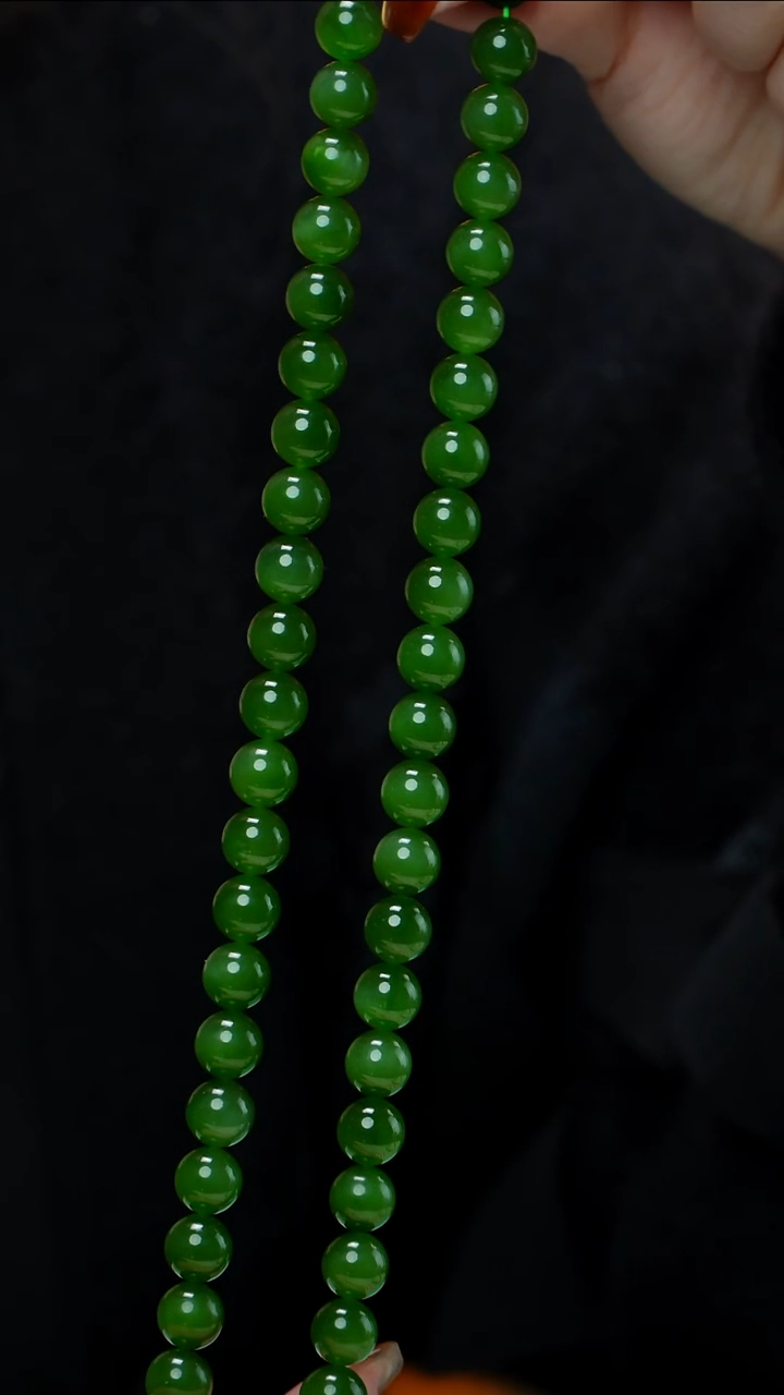 项链未镶嵌和田玉（碧玉）碧玉项链9-10mm 多样性发其一