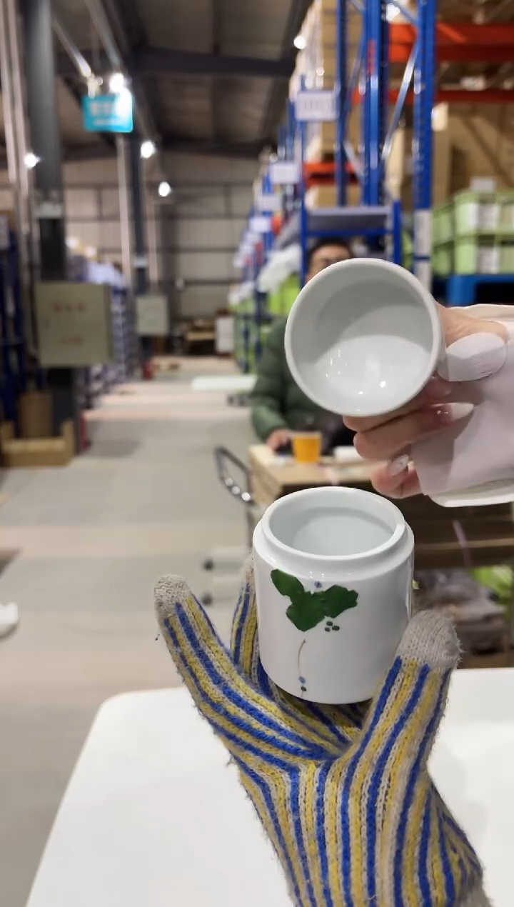 搪瓷アイビー　綿棒ケース