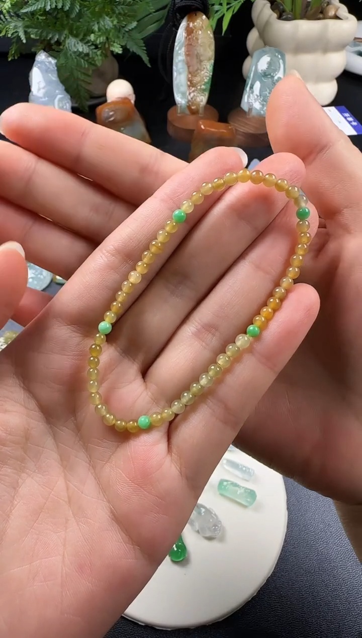 翡翠未镶嵌颈饰手串