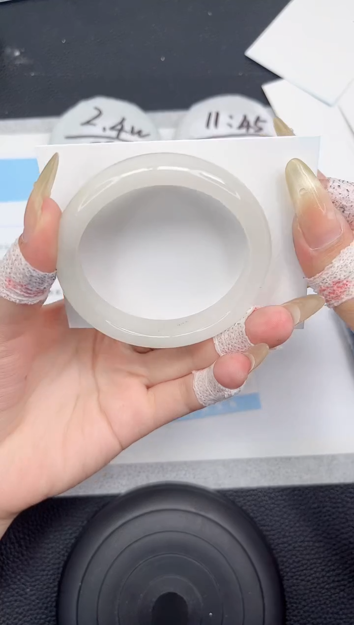 石英质玉手镯未镶嵌324-56.1