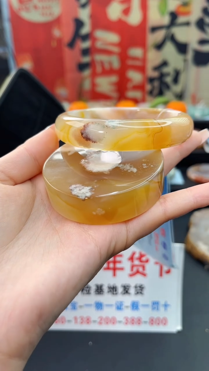 【闪购商品】石英质玉手镯未镶嵌赠送镯心（圈口）60