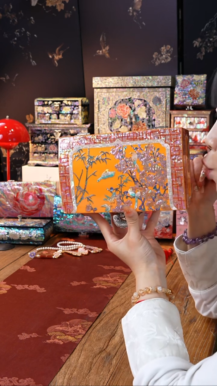 【闪购商品】瓷片螺钿工艺香椿木首饰盒