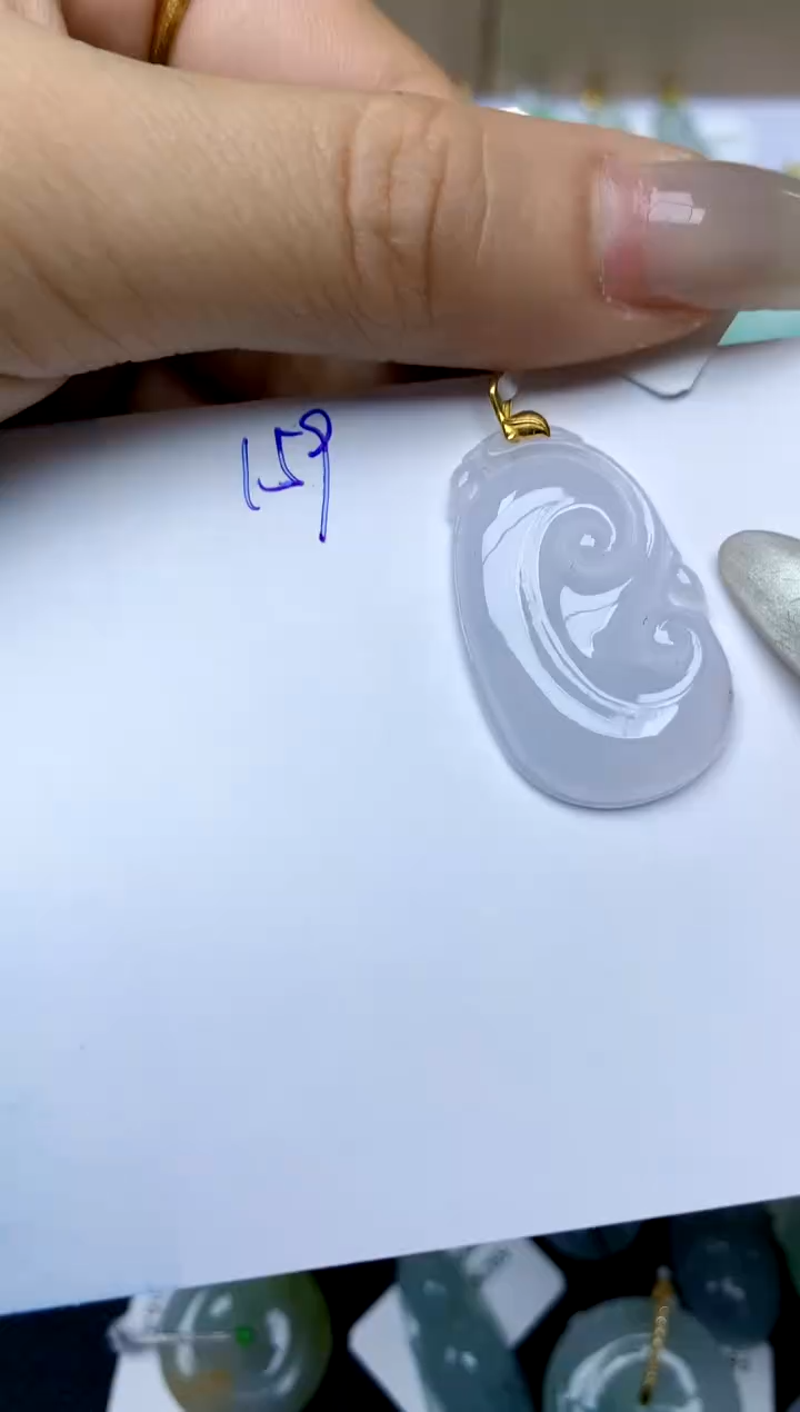 【闪购商品】翡翠颈饰18K金镶嵌天然A货翡翠