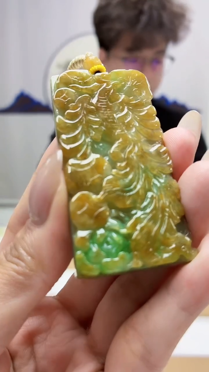 未镶嵌定制翡翠4688MM-毛货挂件130