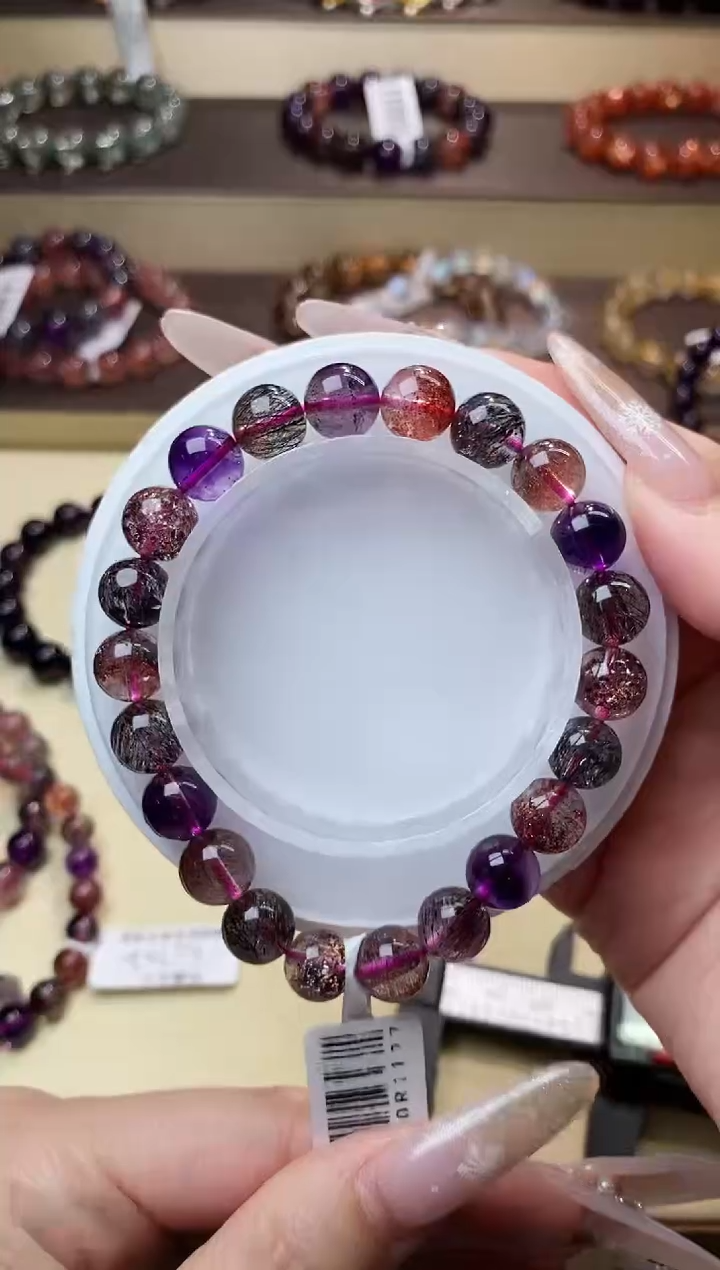 【闪购商品】水晶手链未镶嵌黑加仑超七9m+