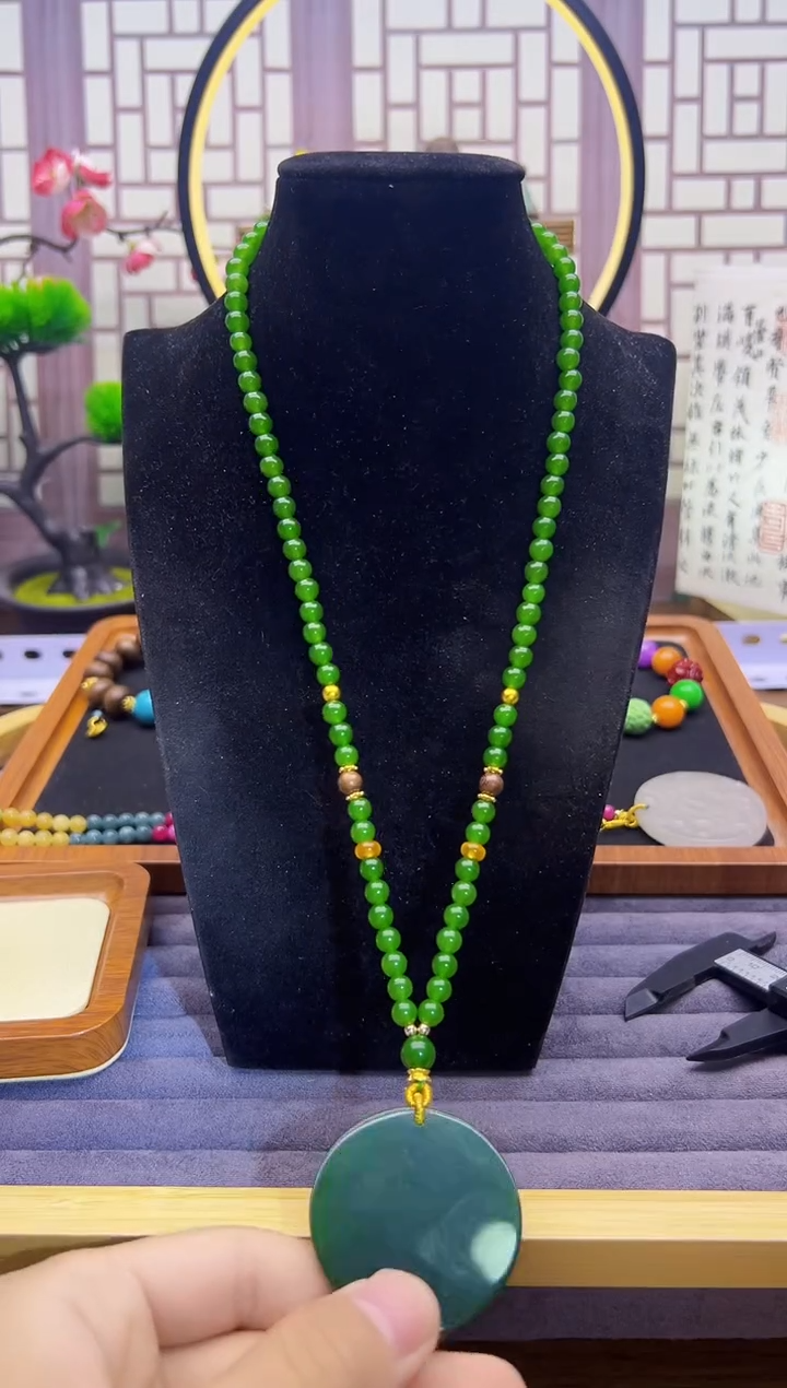 和田玉14K金镶嵌颈饰X773          