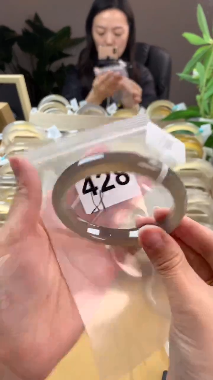 【闪购商品】玛瑙/玉髓手镯未镶嵌428