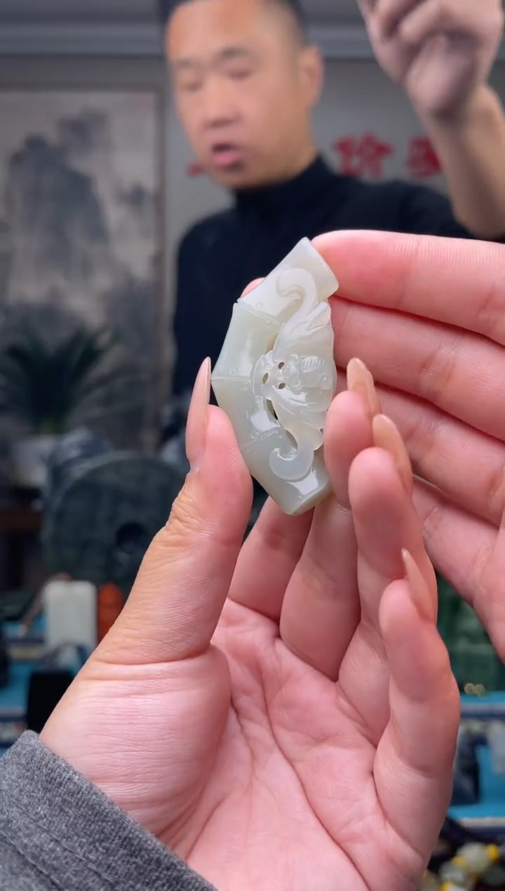 未镶嵌和田玉挂件1