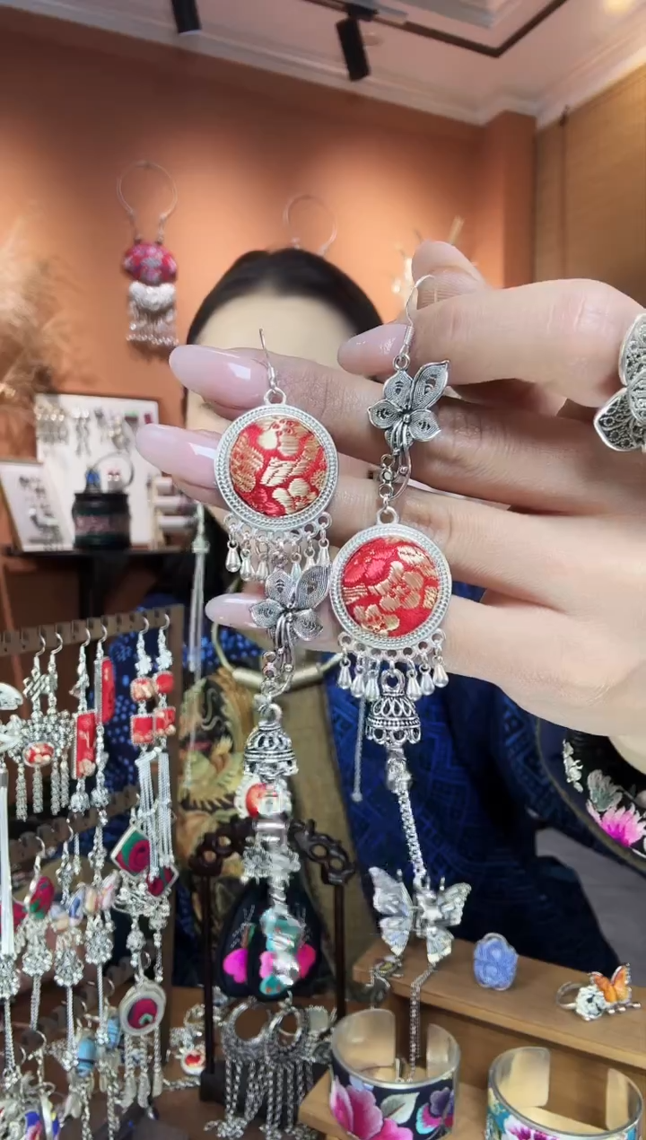 【闪购商品】刺绣纯手工民族风耳环