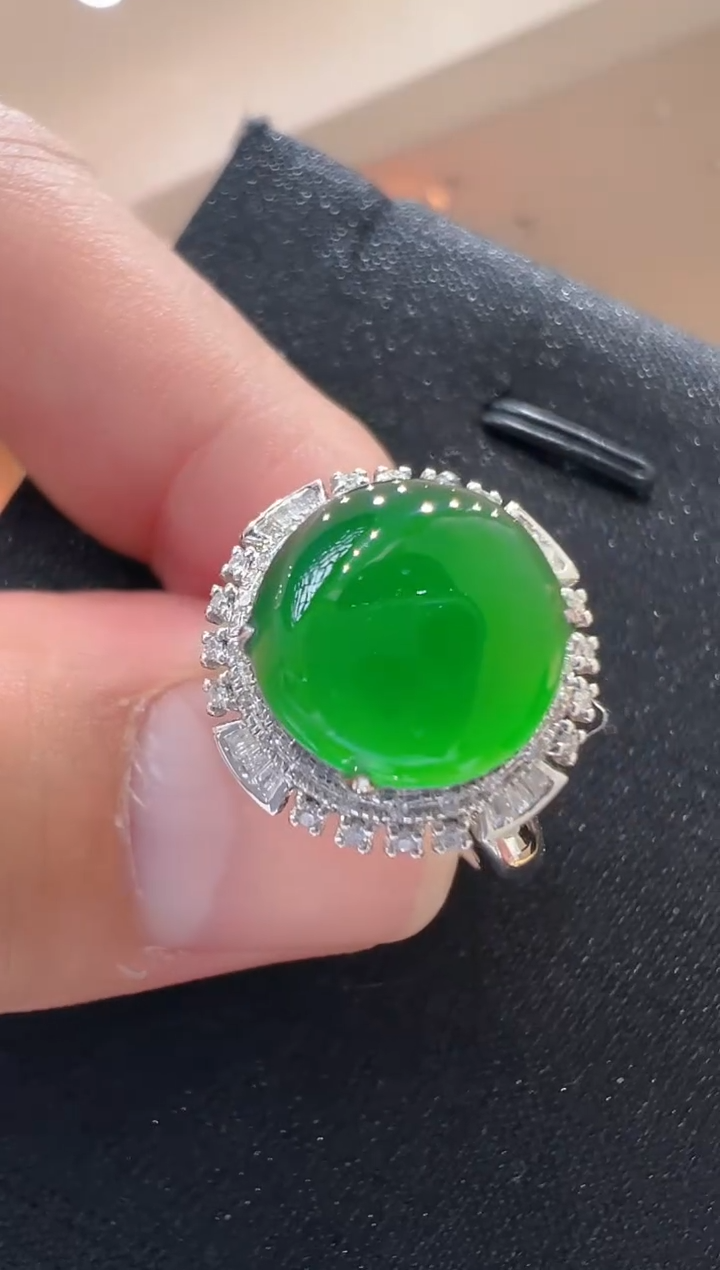 【闪购商品】翡翠戒指18K金镶嵌               