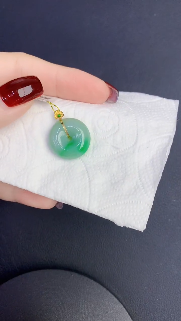 颈饰18K金镶嵌翡翠缅甸天然翡翠A货