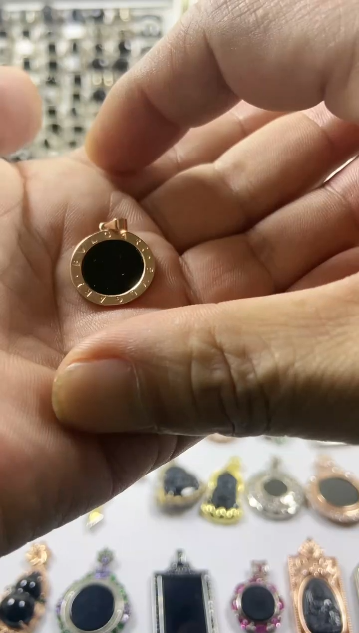 吊坠(赠链)银S925镶嵌翡翠圆牌