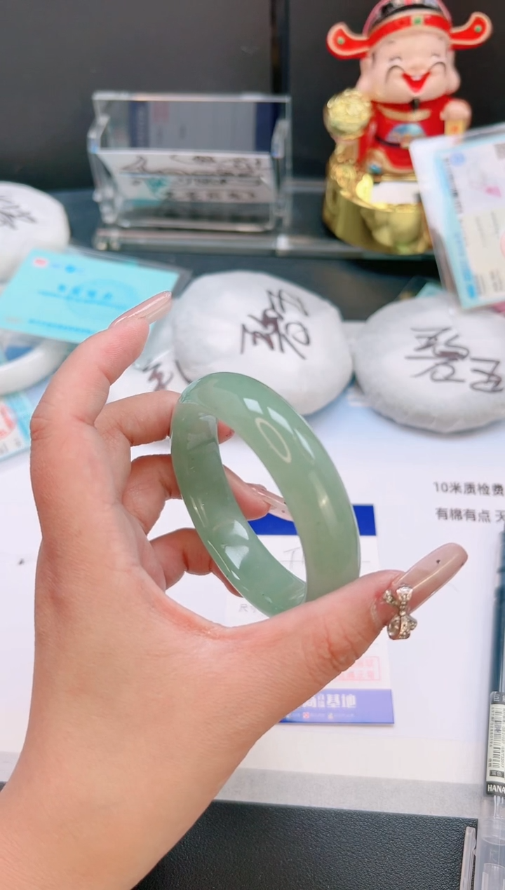 未镶嵌手镯石英质玉14T105-56