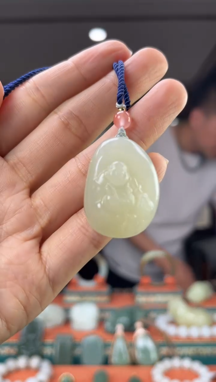 和田玉未镶嵌颈饰佩佩