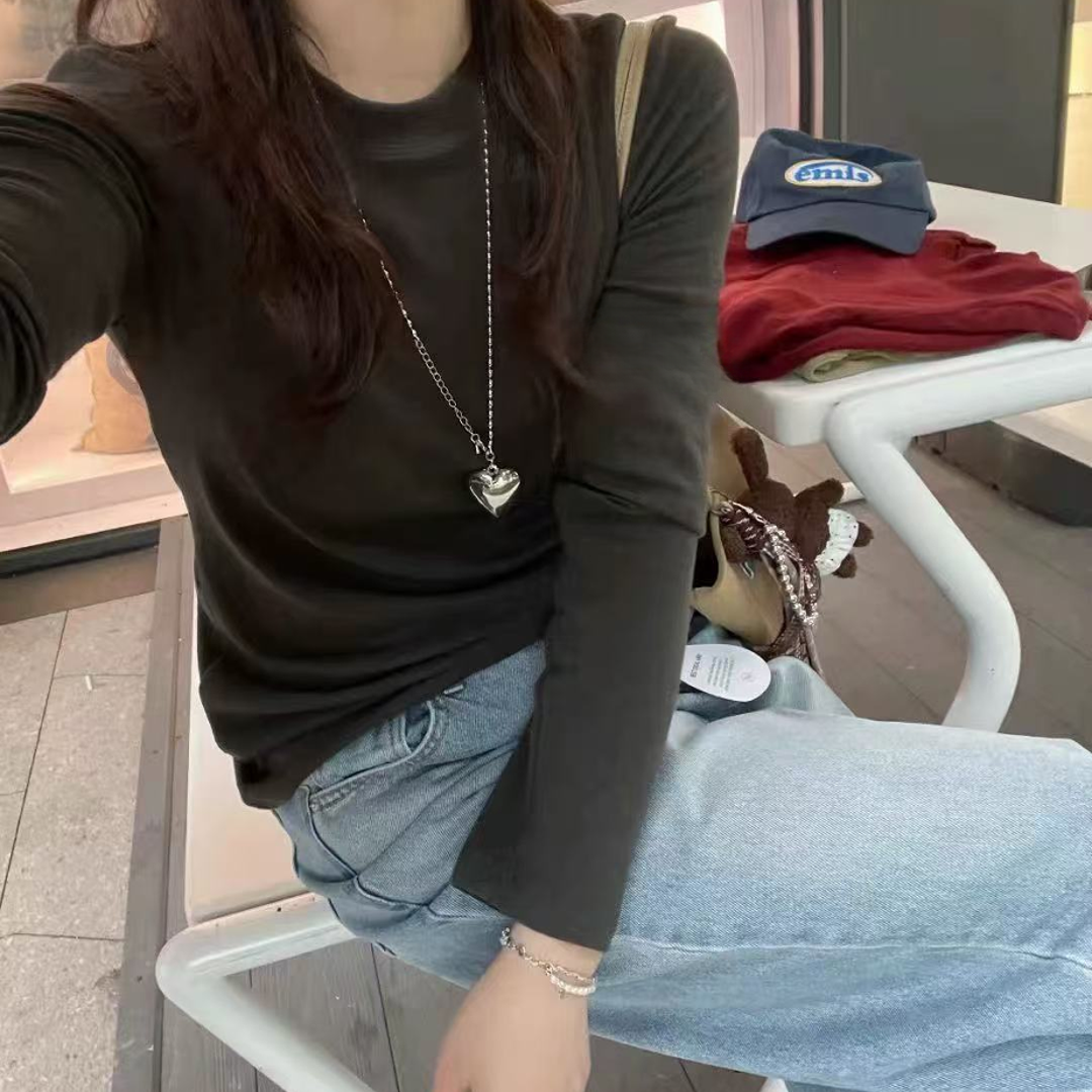 超绝质感圆领打底，这个软糯感觉你试试，韩国原单面料版型。