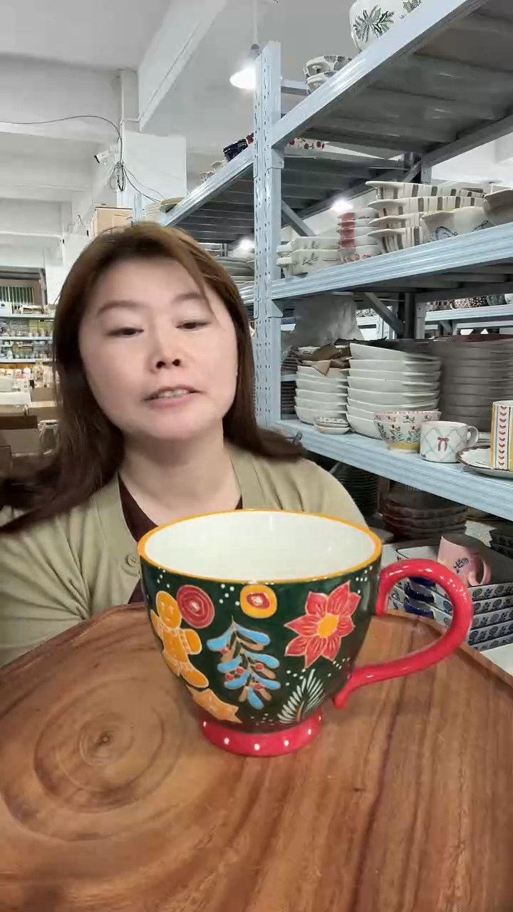 瓷墨绿色姜饼人早餐杯