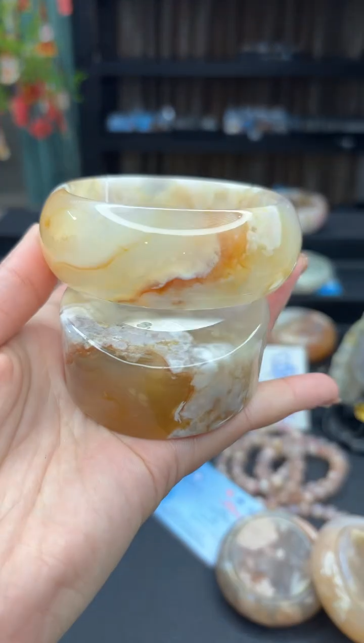 【闪购商品】石英质玉手镯未镶嵌2354（63圈赠送镯心）