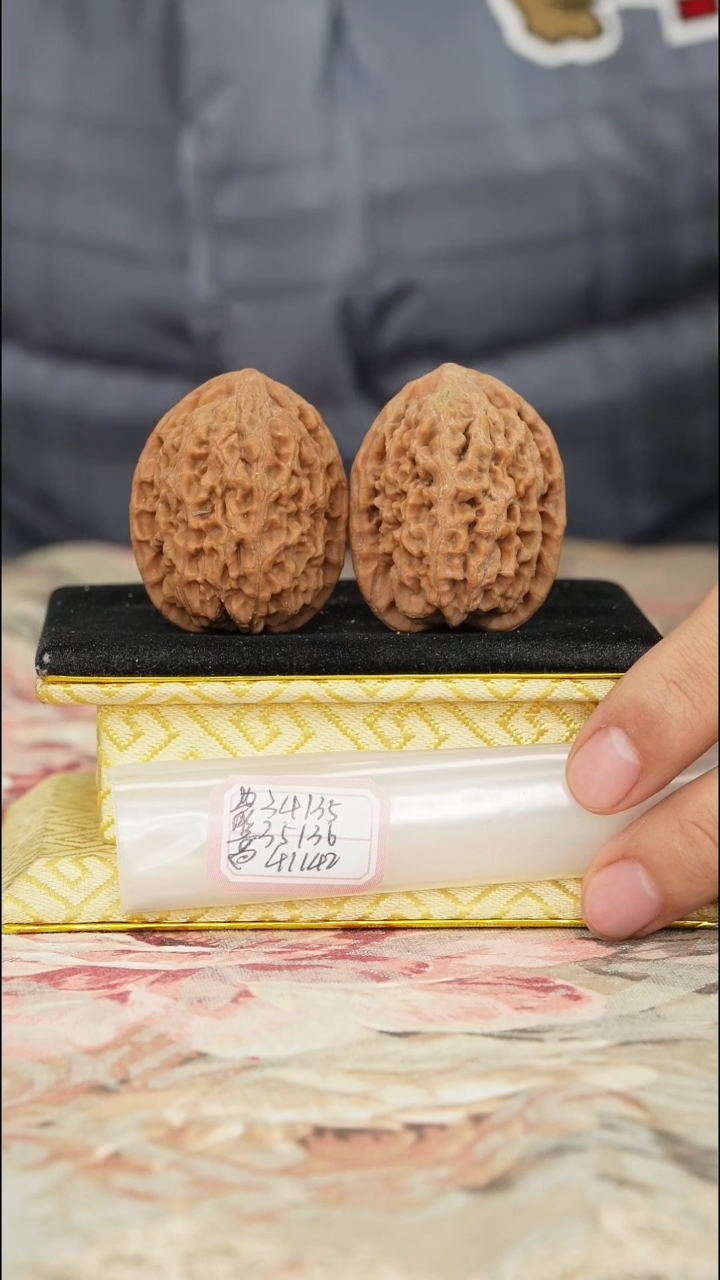 【闪购商品】文玩核桃把件非嫁接将军榜