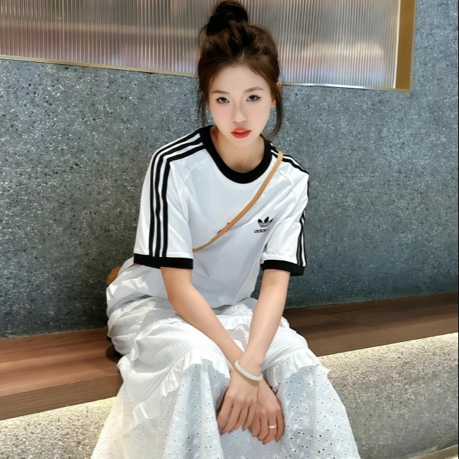 【商场撤柜】Jennie同款短袖 夏季刺绣 情侣款宽松棉T