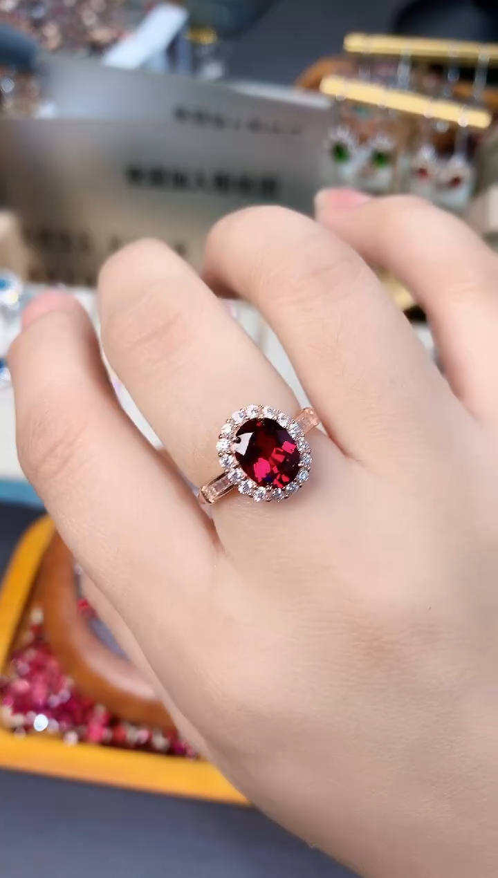 【闪购商品】石榴石戒指银S925镶嵌天然镁铝