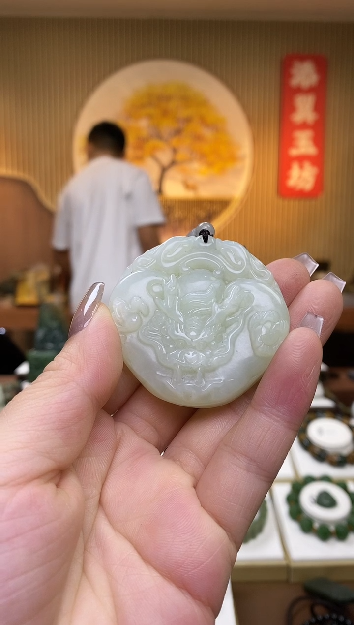 【闪购商品】蛇纹石玉吊坠未镶嵌多样性随机发一