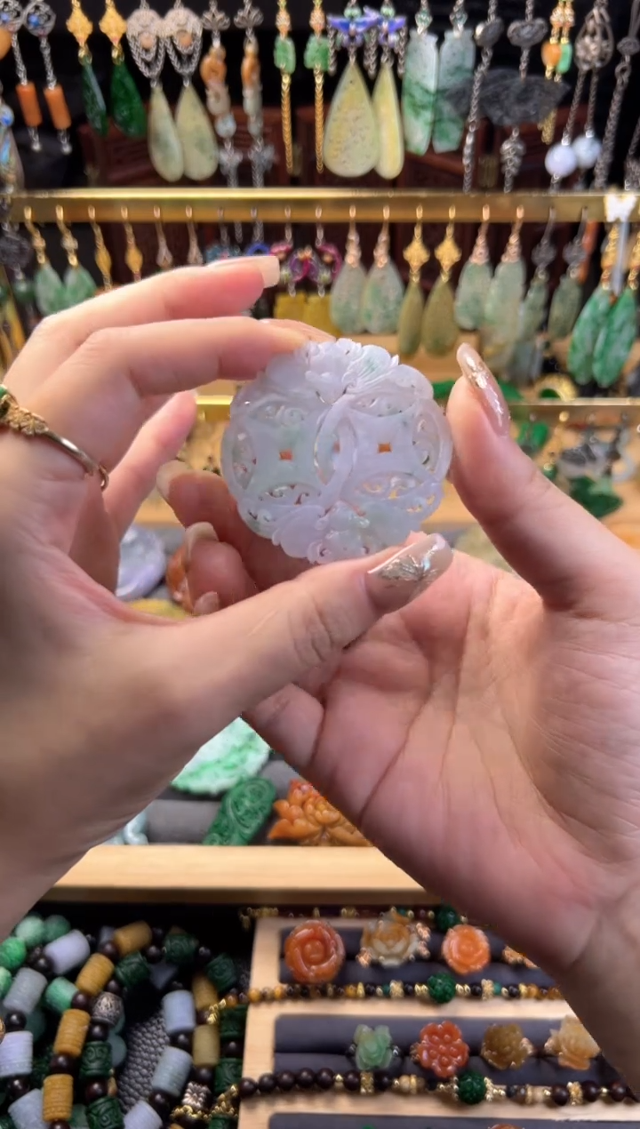 未镶嵌定制翡翠。***.翡翠