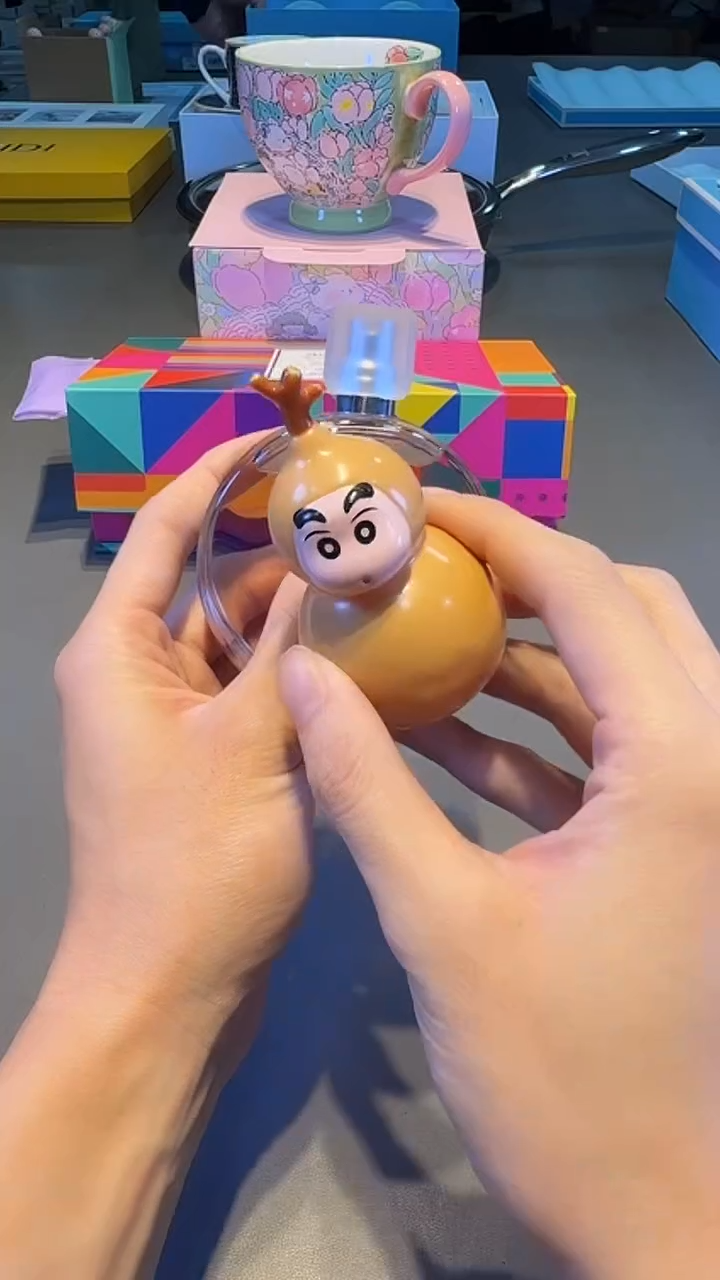 粉邂逅 小新全球仓小新全球仓小新全球仓