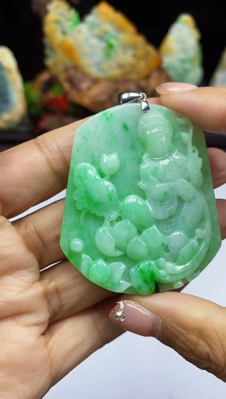【闪购商品】翡翠颈饰未镶嵌翡翠A货