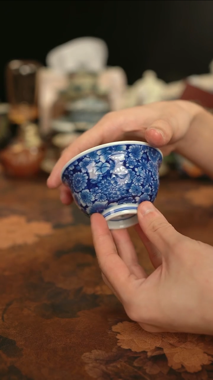 摩吉陶陶闪拍链接 青花冰梅压手杯