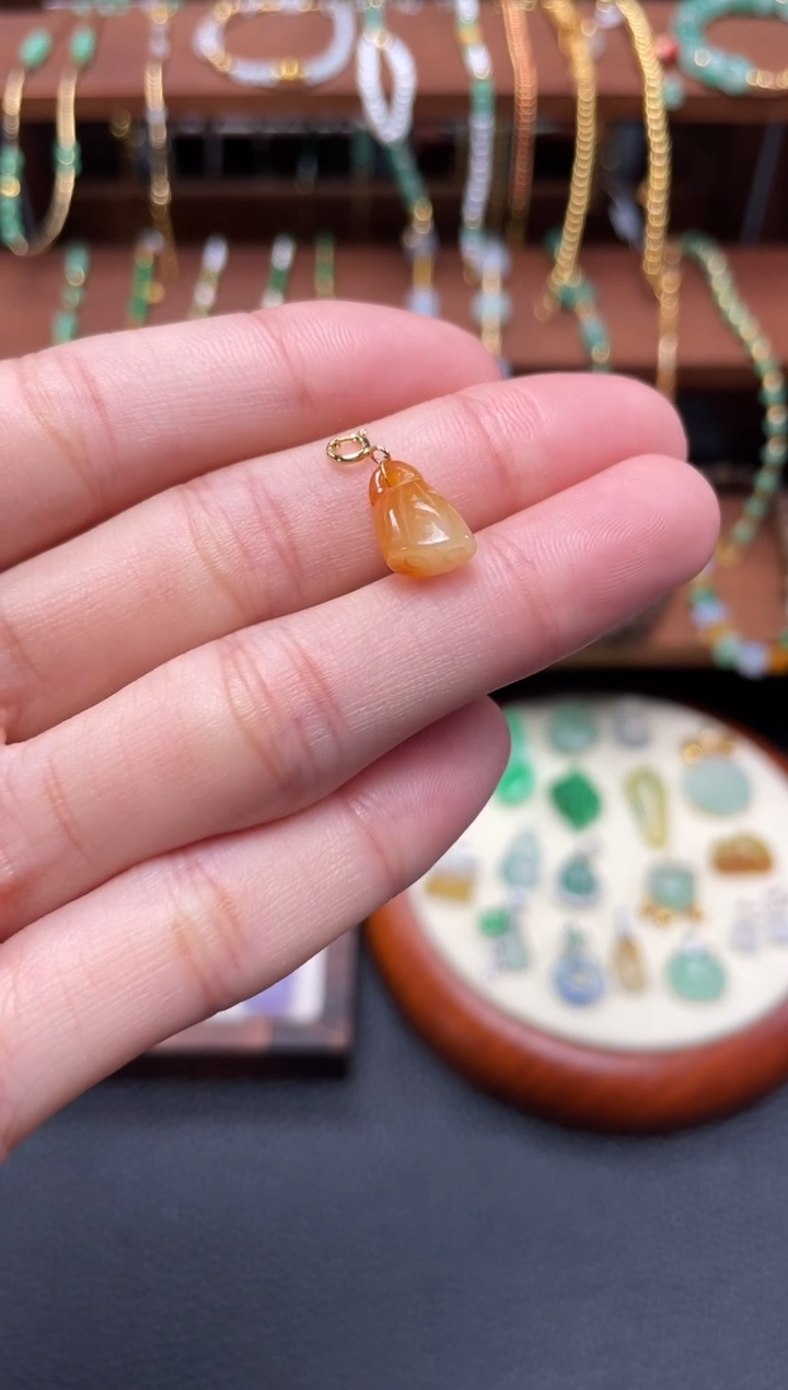 【闪购商品】翡翠吊坠(不含链)18K金镶嵌一个  JK268