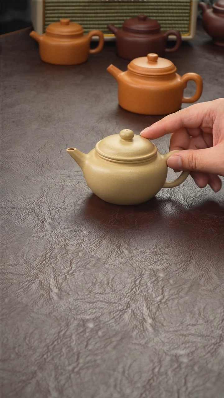 茶壶紫砂L*?至纯梨皮古莲子