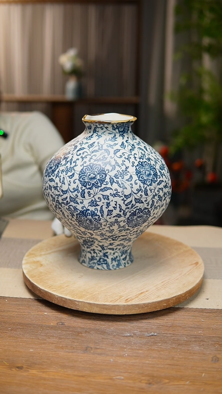 【闪购商品】陶瓷  花器青花瓷缠枝莲灯笼