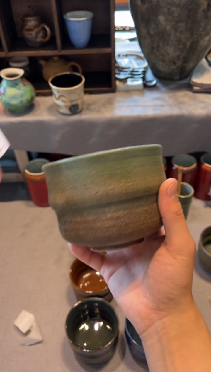 【闪购商品】瓷片992，窑变灰绿手工扭扭碗