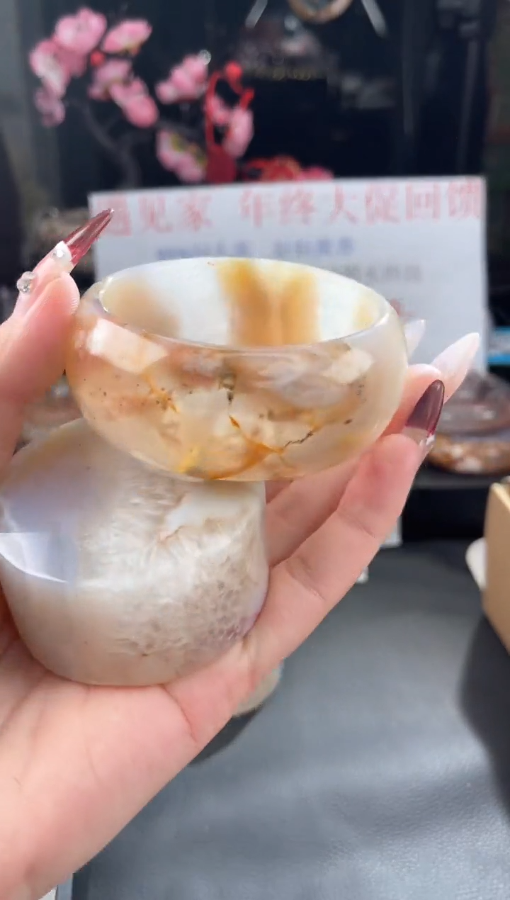 【闪购商品】石英质玉手镯未镶嵌57