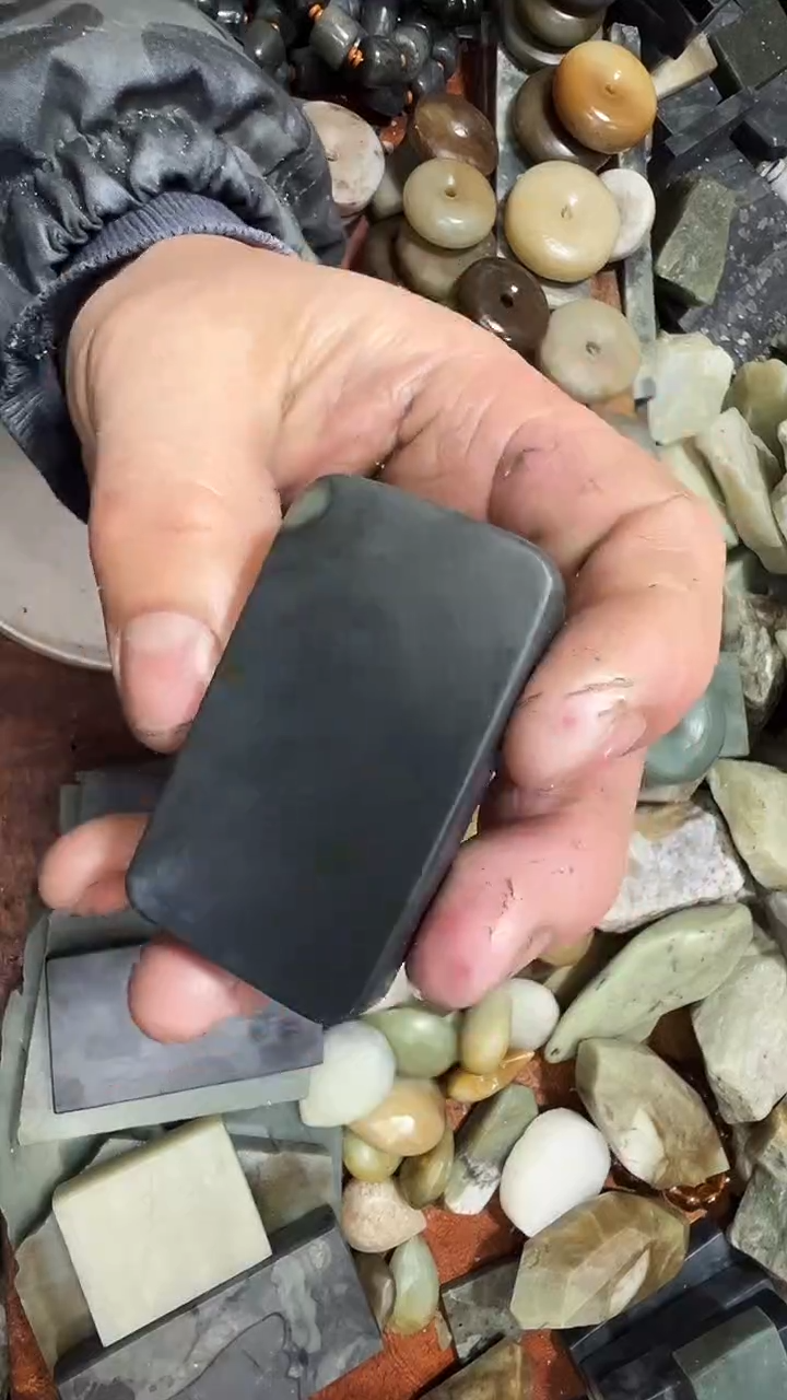 未镶嵌和田玉珠宝半成品1