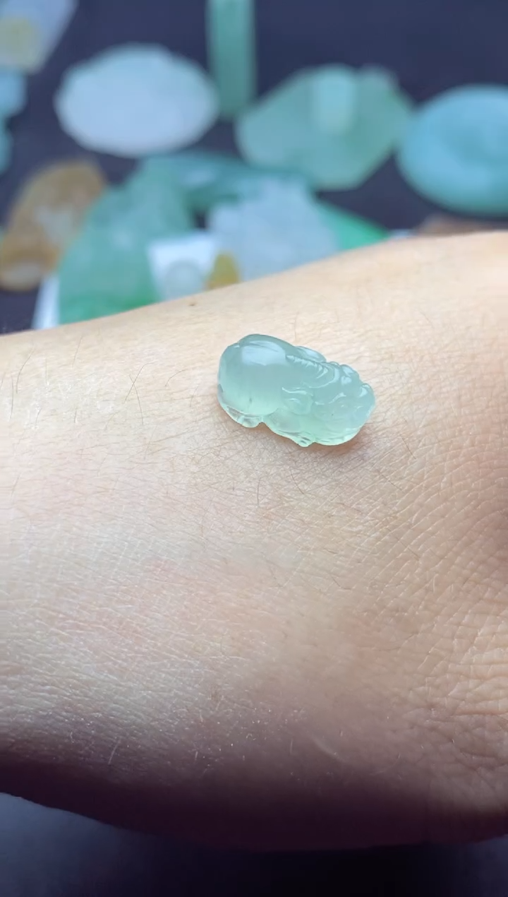 定制翡翠未镶嵌翡翠
