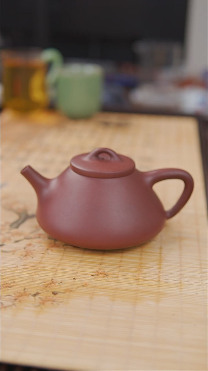 茶壶紫砂明*静紫泥  半手工 子冶石瓢