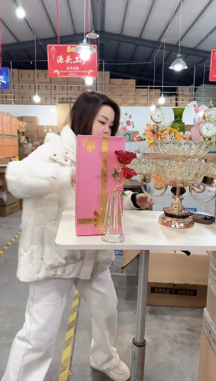 【闪购商品】玻璃于清花器Q-早51玫瑰花