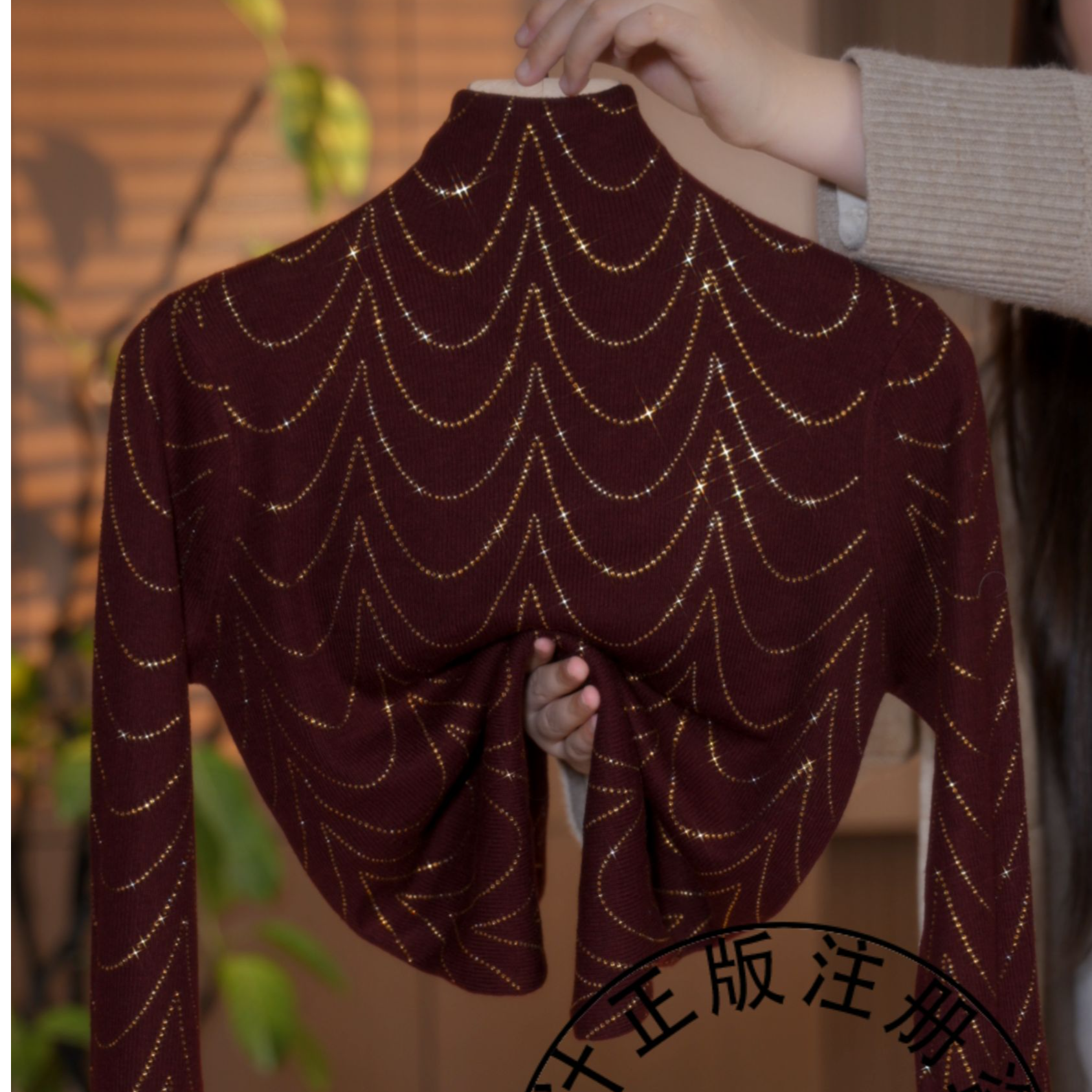 2025年秋季新款烫钻高端百搭显瘦时尚减龄高领长袖上衣女GD1455