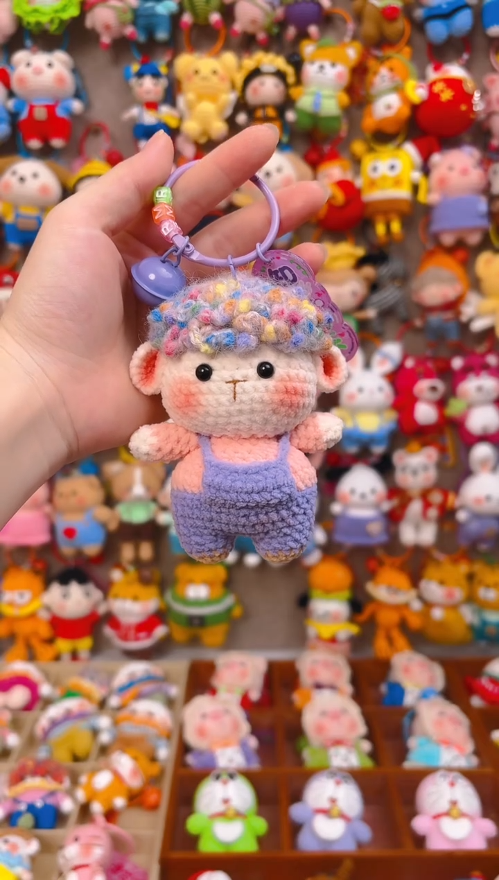 纯手工制作毛线钩织成品紫色小羊
