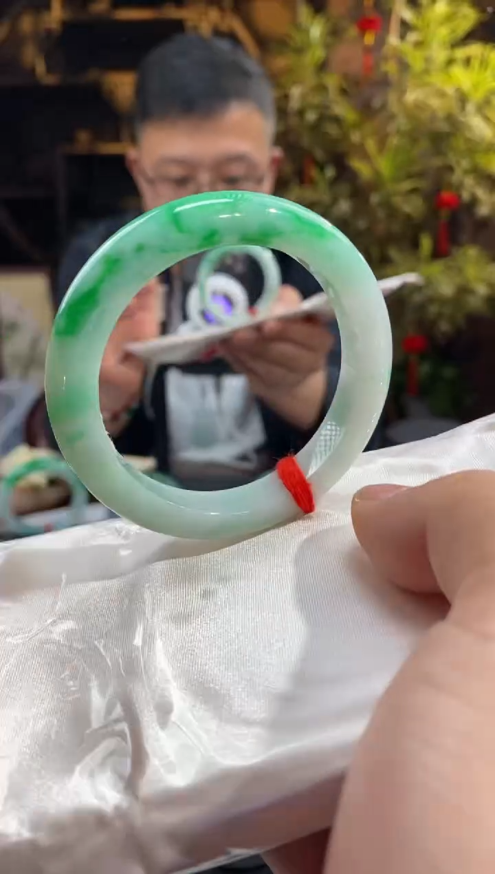 【闪购商品】翡翠手镯未镶嵌10046，53-54女神节专属