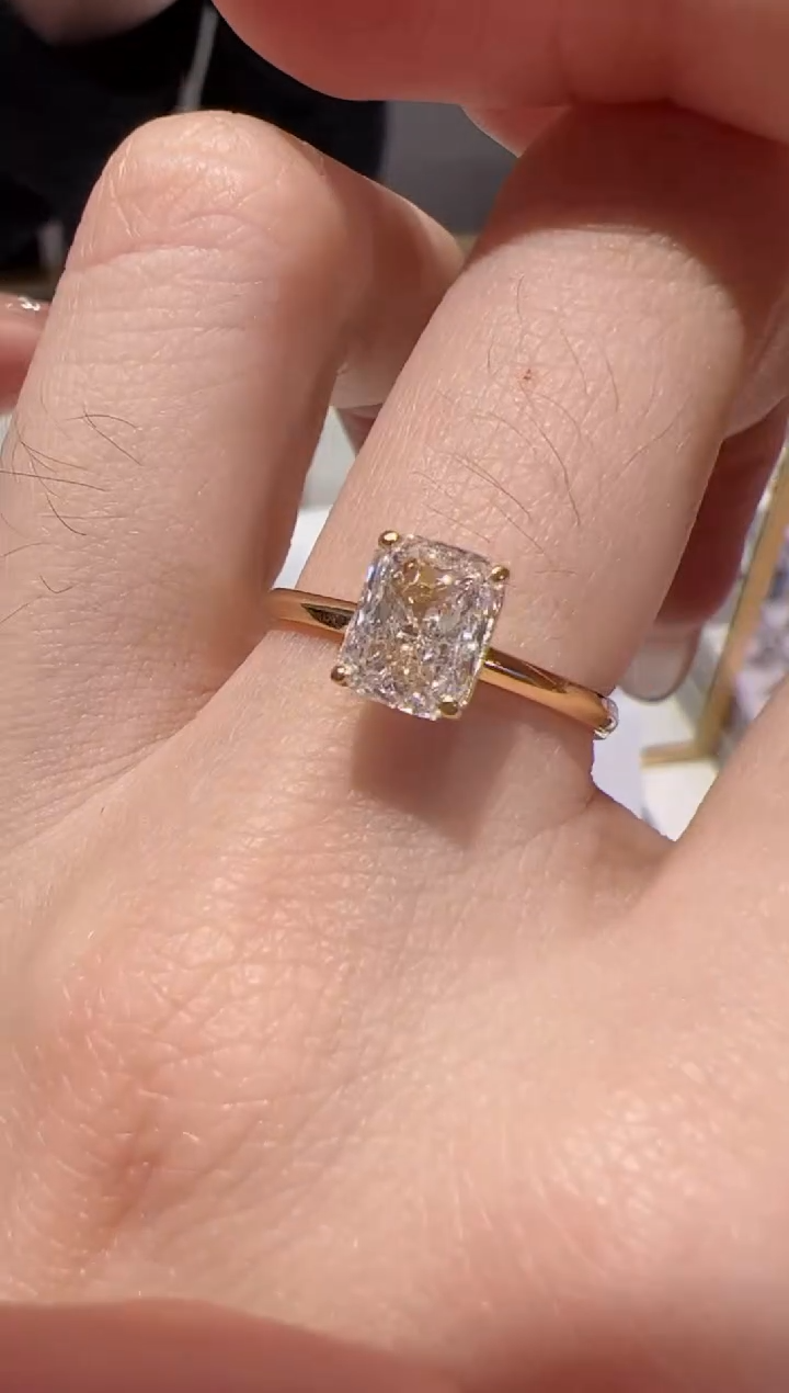 【闪购商品】实验室培育钻石18K金镶嵌@@11-15圈，拍下备注圈口