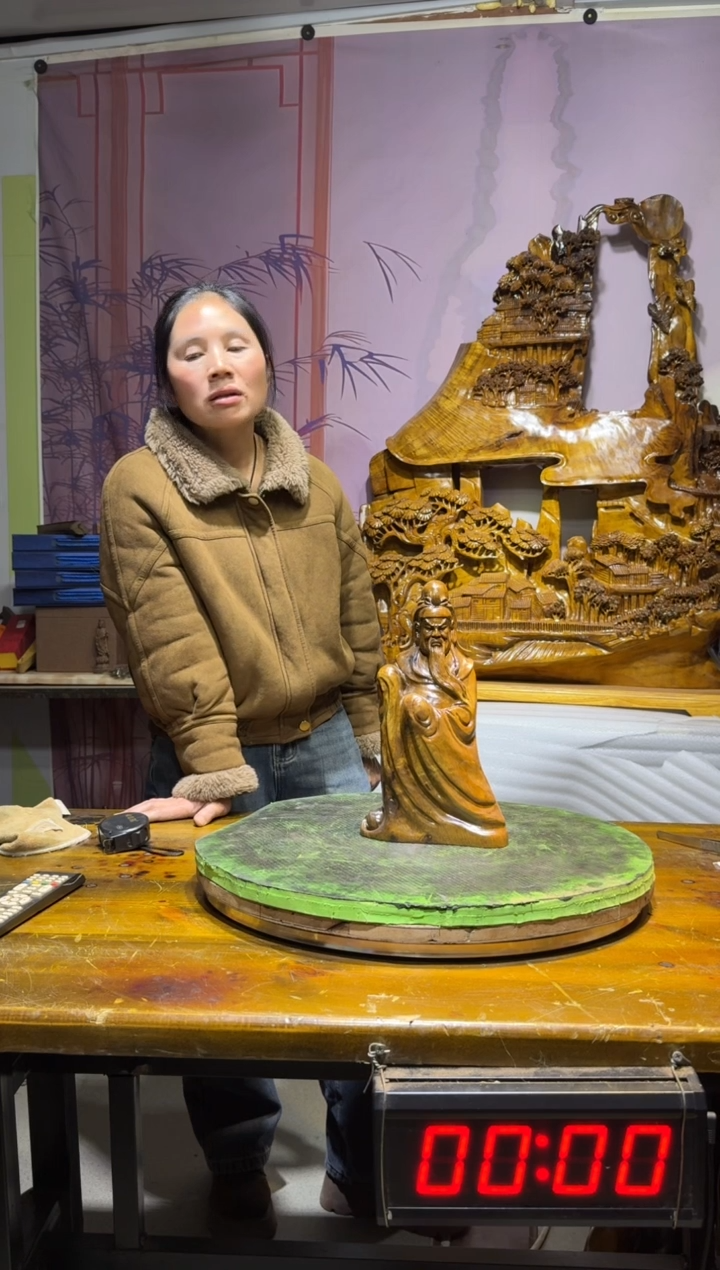 金丝楠网*金丝楠木雕刻摆件