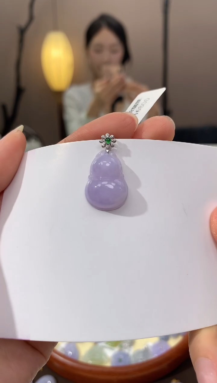 翡翠18K金镶嵌颈饰天然缅甸a货翡翠