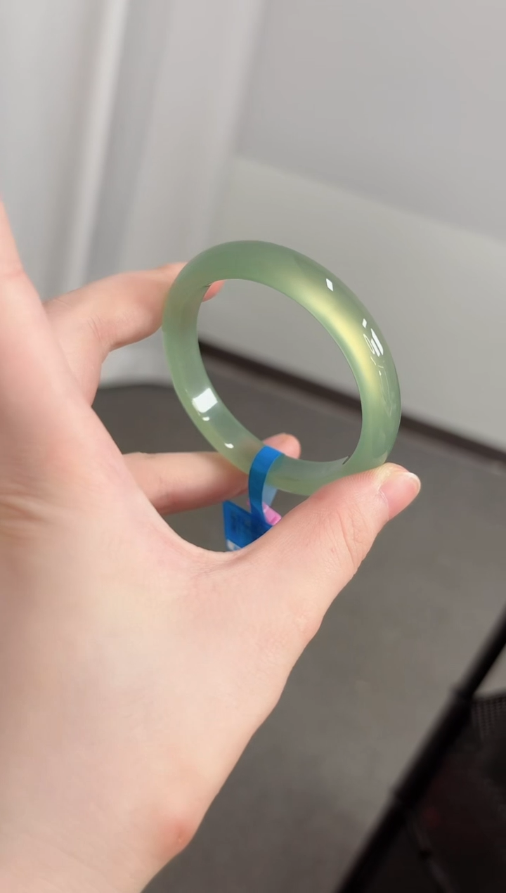 玛瑙/玉髓手镯未镶嵌56圈