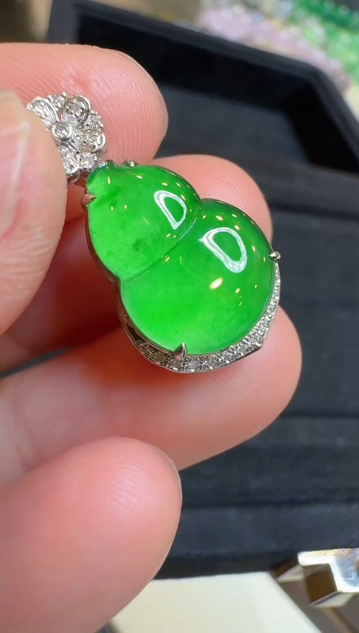 【闪购商品】翡翠吊坠(不含链)18K金镶嵌多样性团购发一件