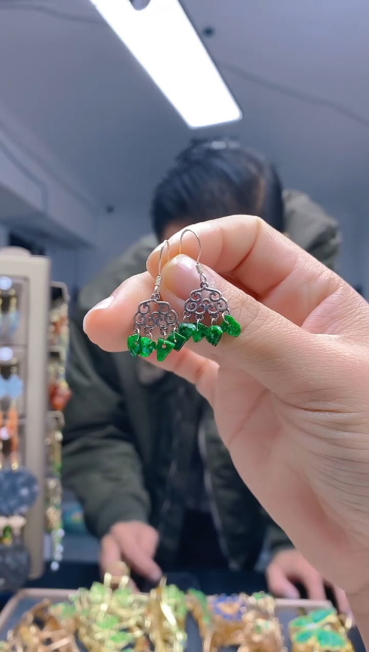【闪购商品】翡翠耳饰银S925镶嵌479翡翠耳钩