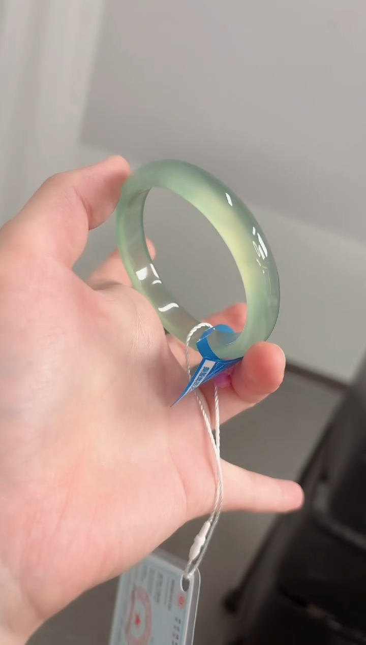 玛瑙/玉髓手镯未镶嵌54圈